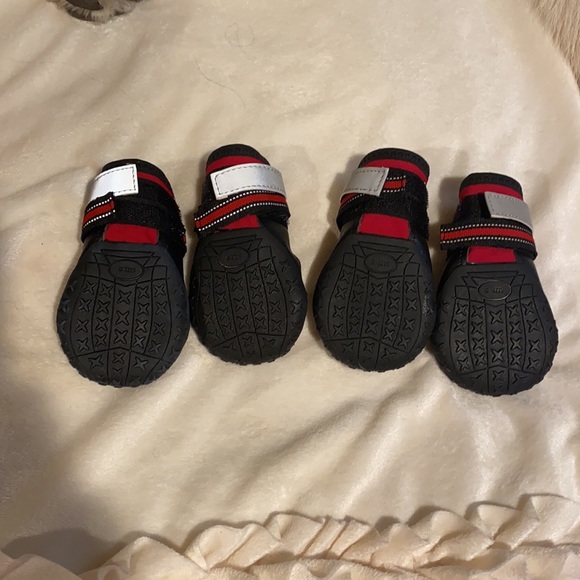 Doggie shoes- size 5 with rubber soles - Picture 7 of 15